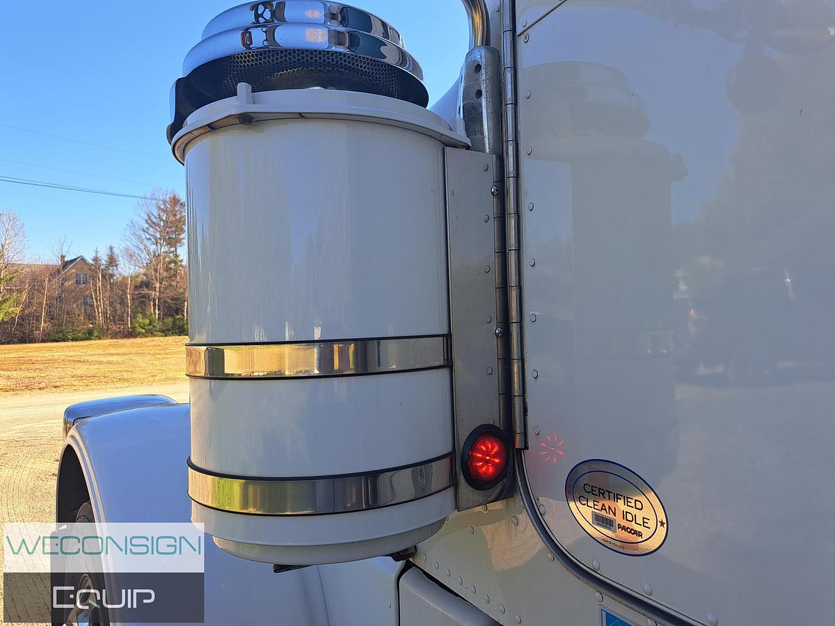 Used 2021 Peterbilt 389