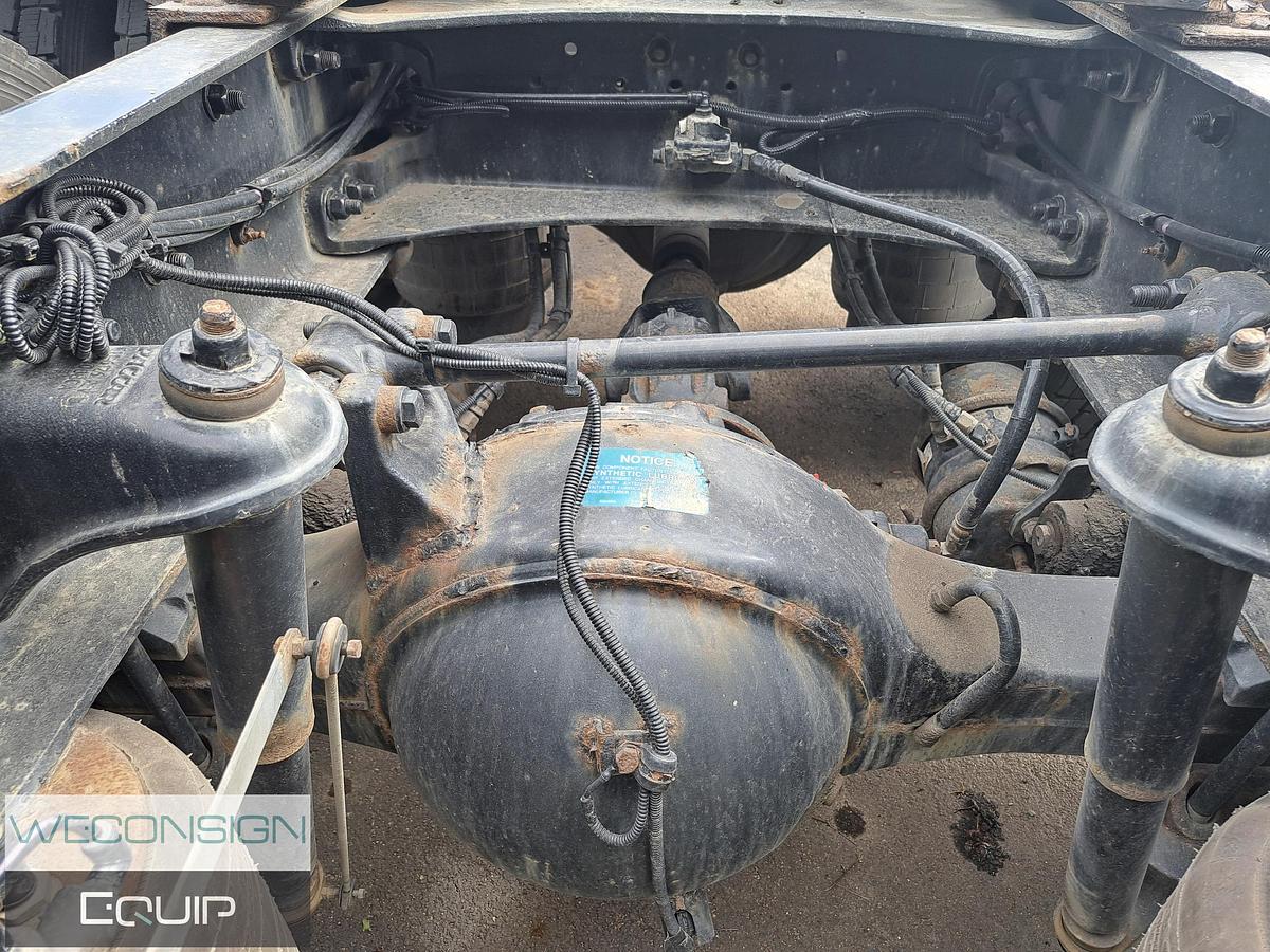 Used 2022 Peterbilt 389