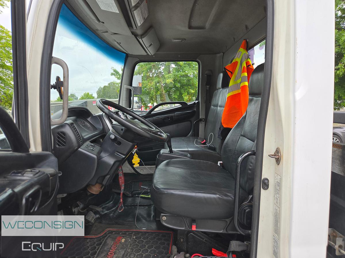 Used 2013 Hino Single Axle Rollback / Tow Truck