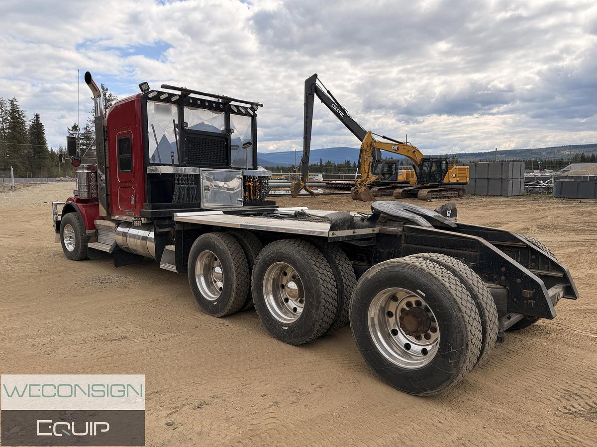 Used 2009 Kenworth T800 Winch Truck