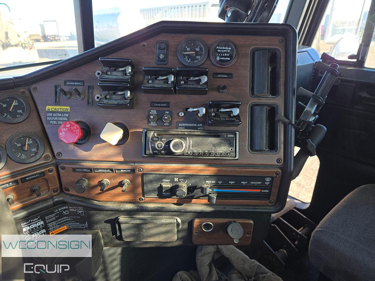 Used 2009 Freightliner FLD120SD Picker Truck