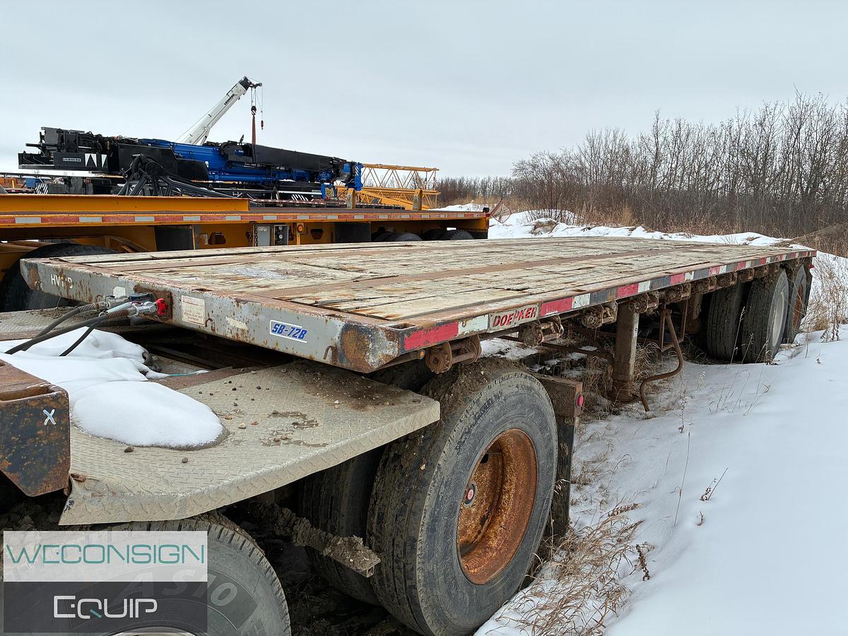 Used 2004 Doepker Super B Flat Deck 32x28