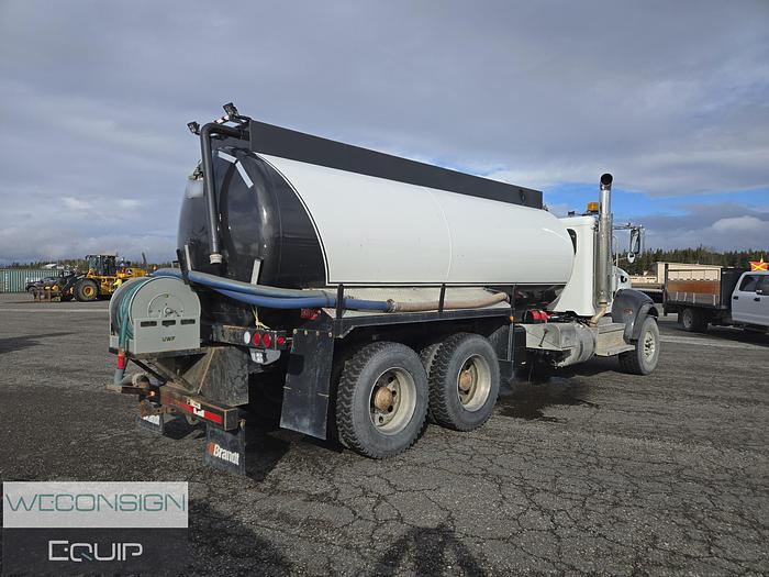 Used 2020 Peterbilt 348 TA Water Truck