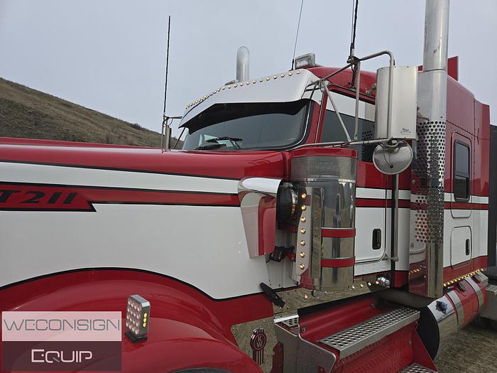 Used 2022 Kenworth W900L TA Heavy Spec Tractor