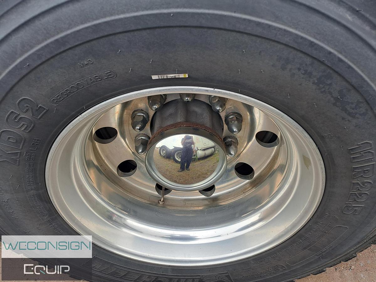 Used 2021 Peterbilt 389 Long Nose