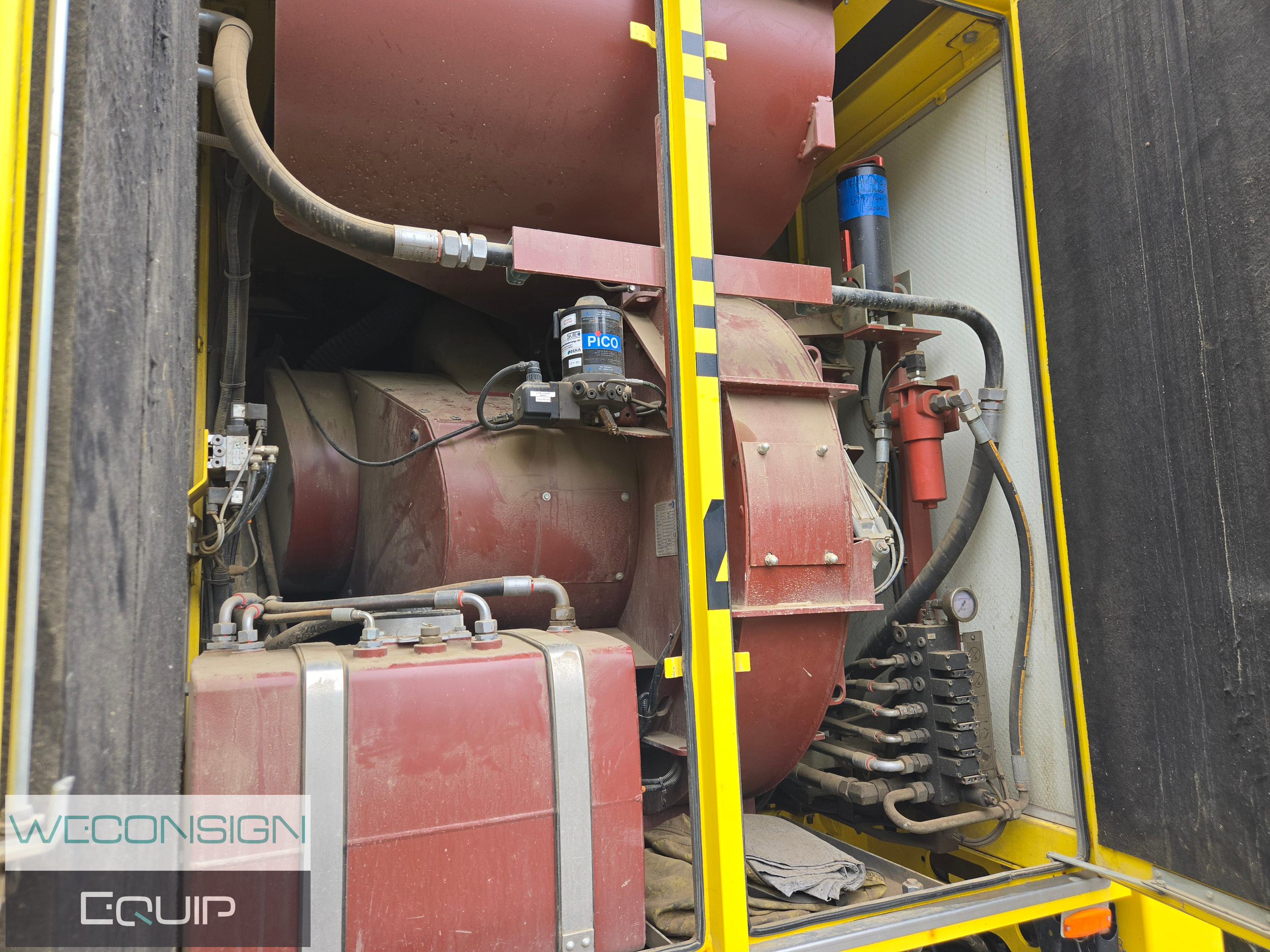 Used 2017 Kenworth T800 Tandem Axle Air Vac