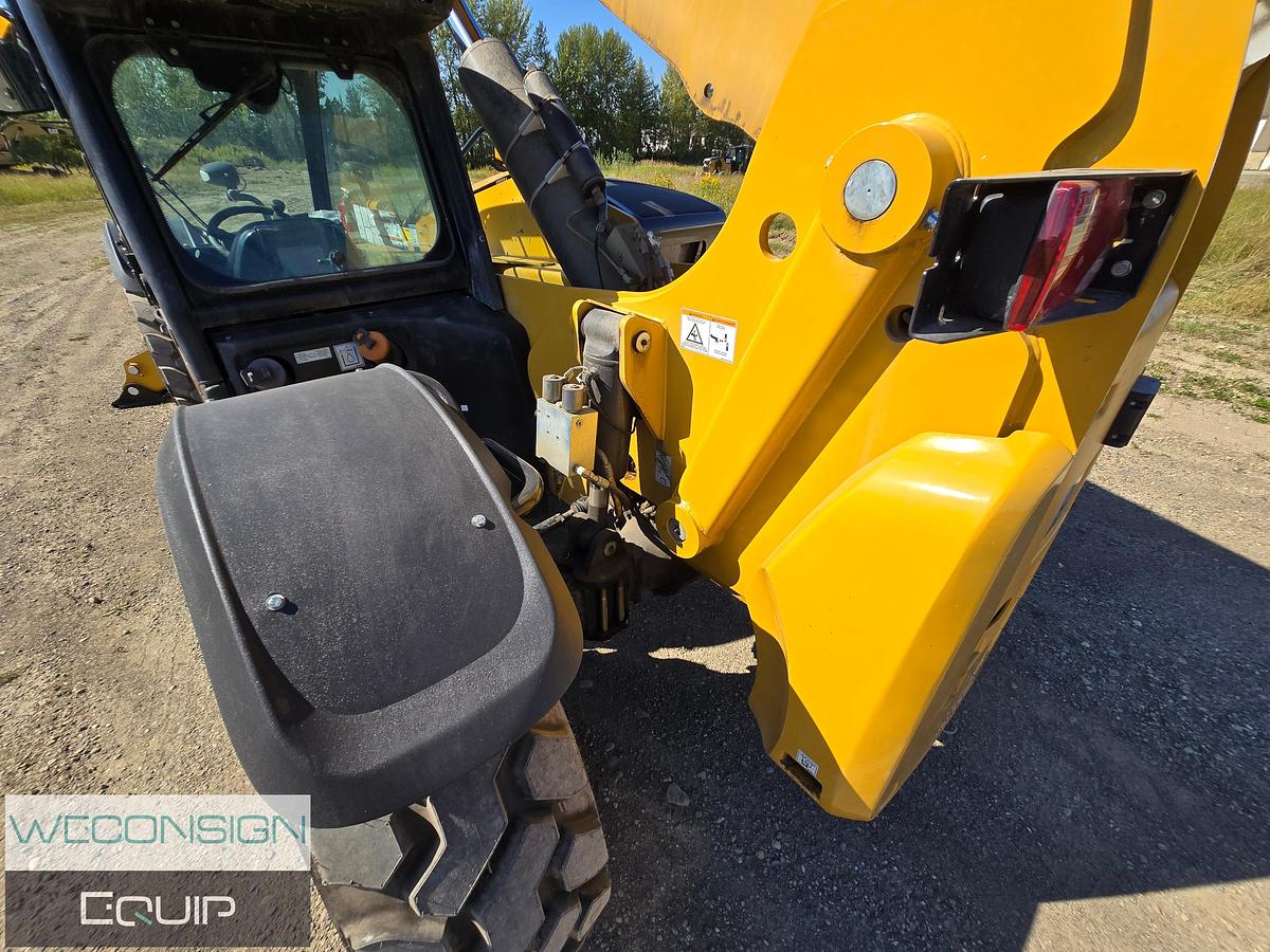 Used 2023 CAT TL1055