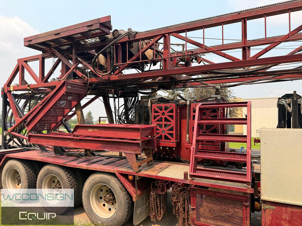 Used 2007 Freightliner FLD120 Snubbing Unit
