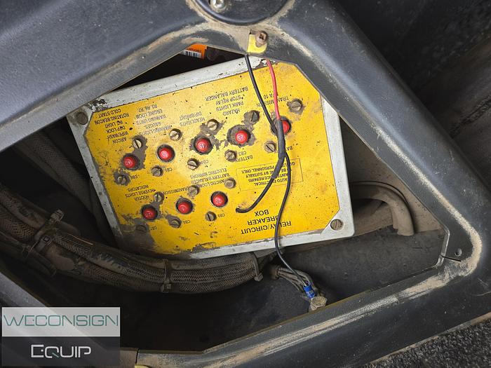 Used 2002 John Deere 250C