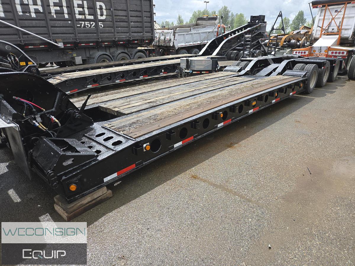 Used 2005 K-Line 60 Ton Lowbed Trailer and Jump Jeep