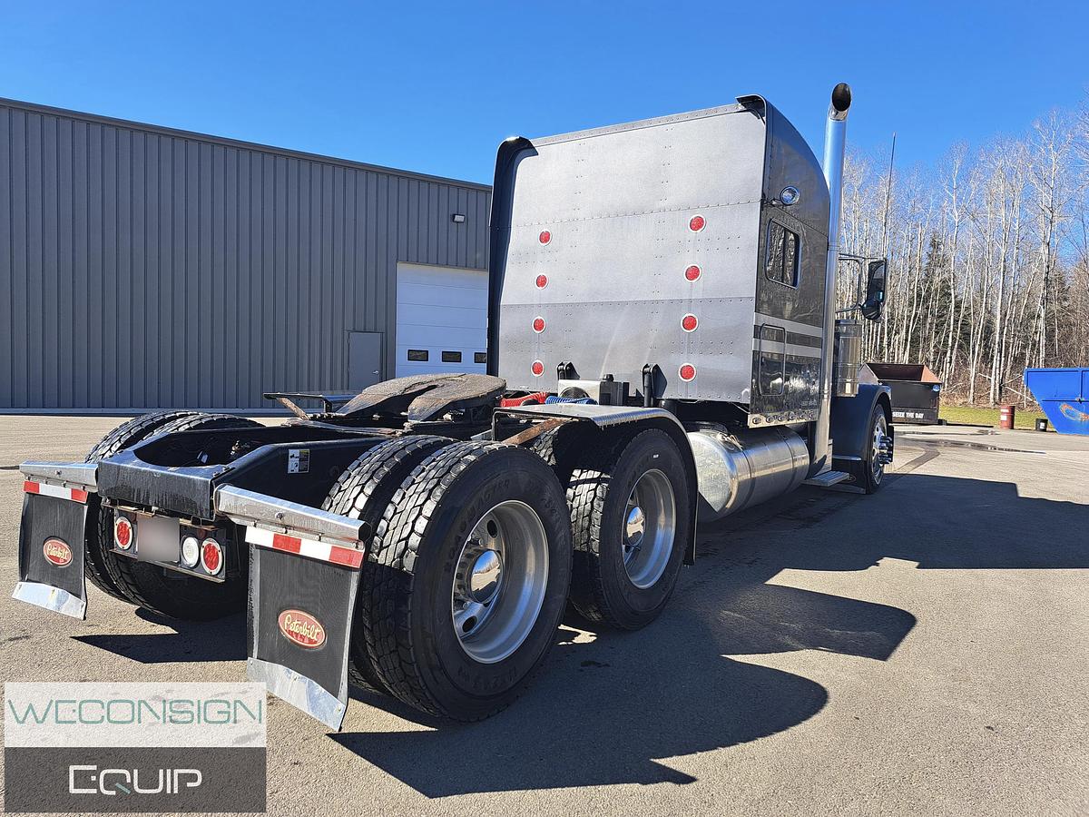 Used 2022 Peterbilt 389 Sleeper Truck Tractor
