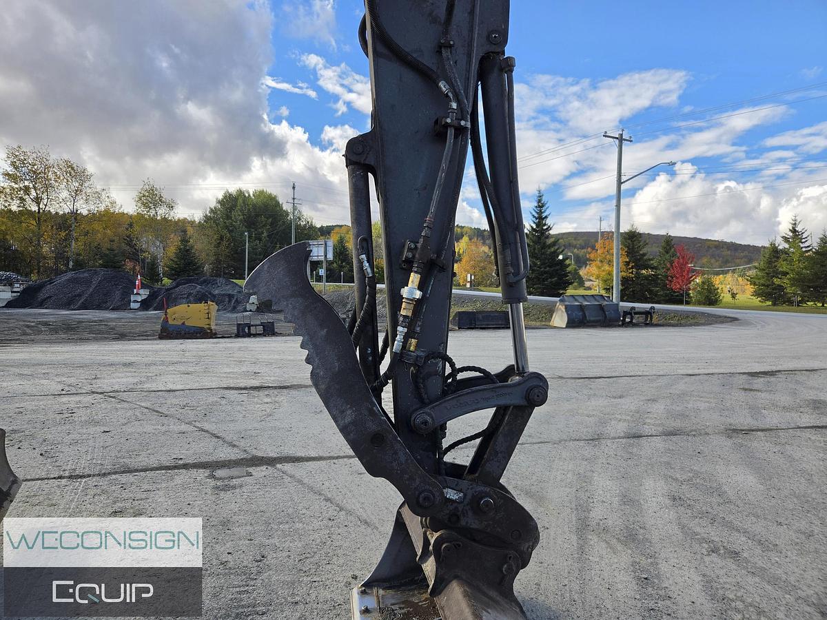 Used 2016 Volvo EXR58D Excavator