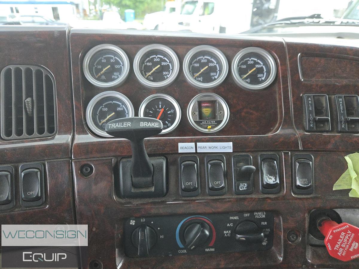 Used 2006 Sterling L9500 TA BC Spec Dump Truck