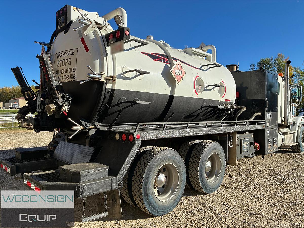 Used 2012 Freightliner Coronado SD Combo Vacuum Truck