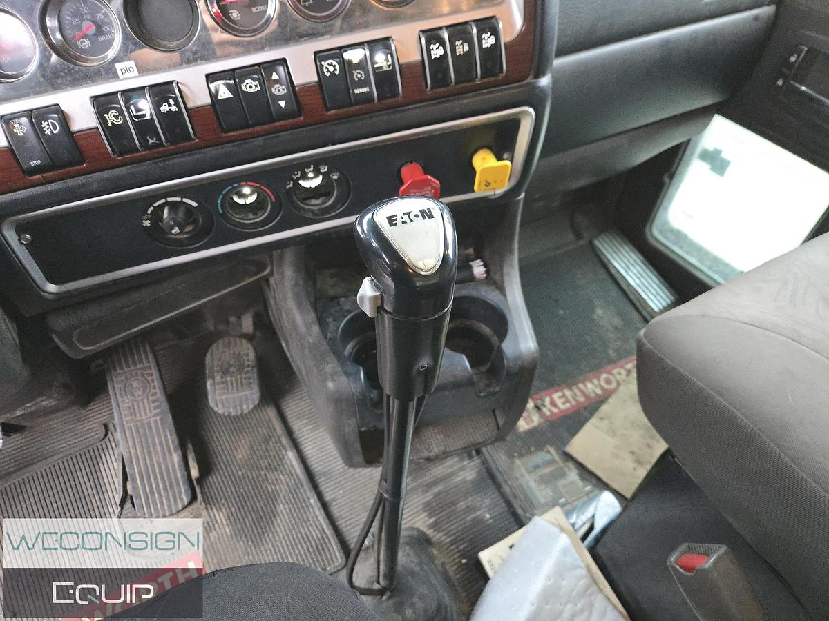 Used 2008 Kenworth T800 Tri Drive Stone Slinger