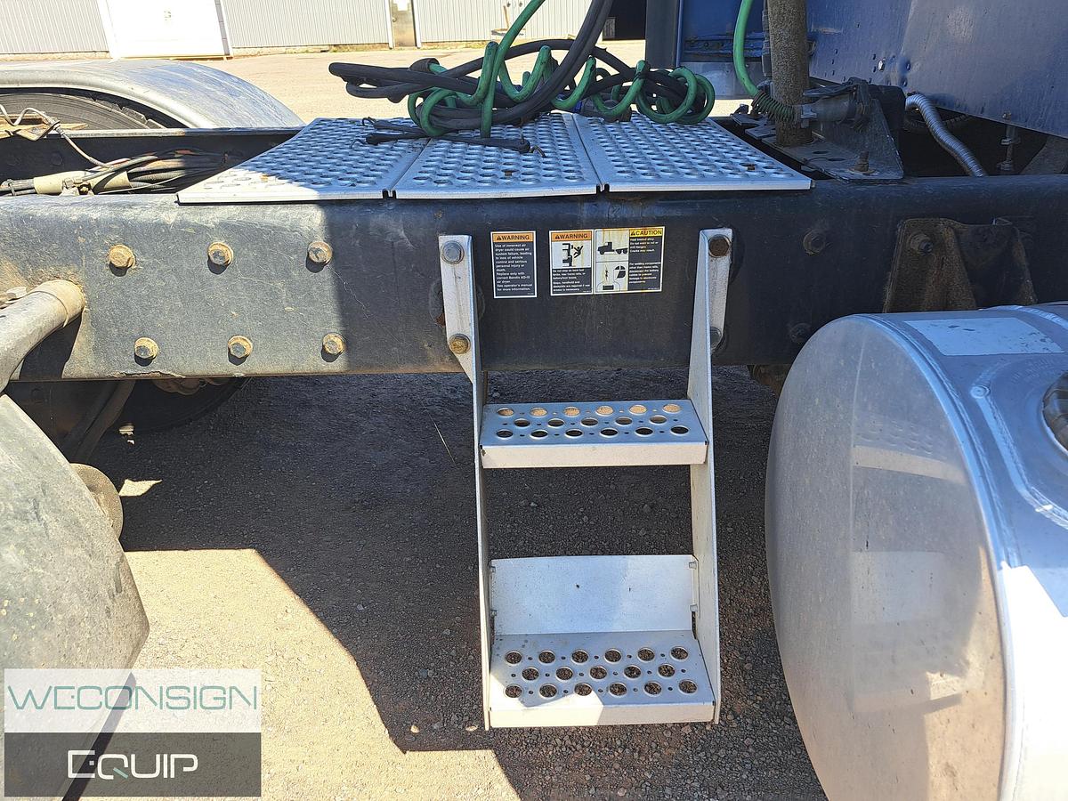 Used 2011 Kenworth T800