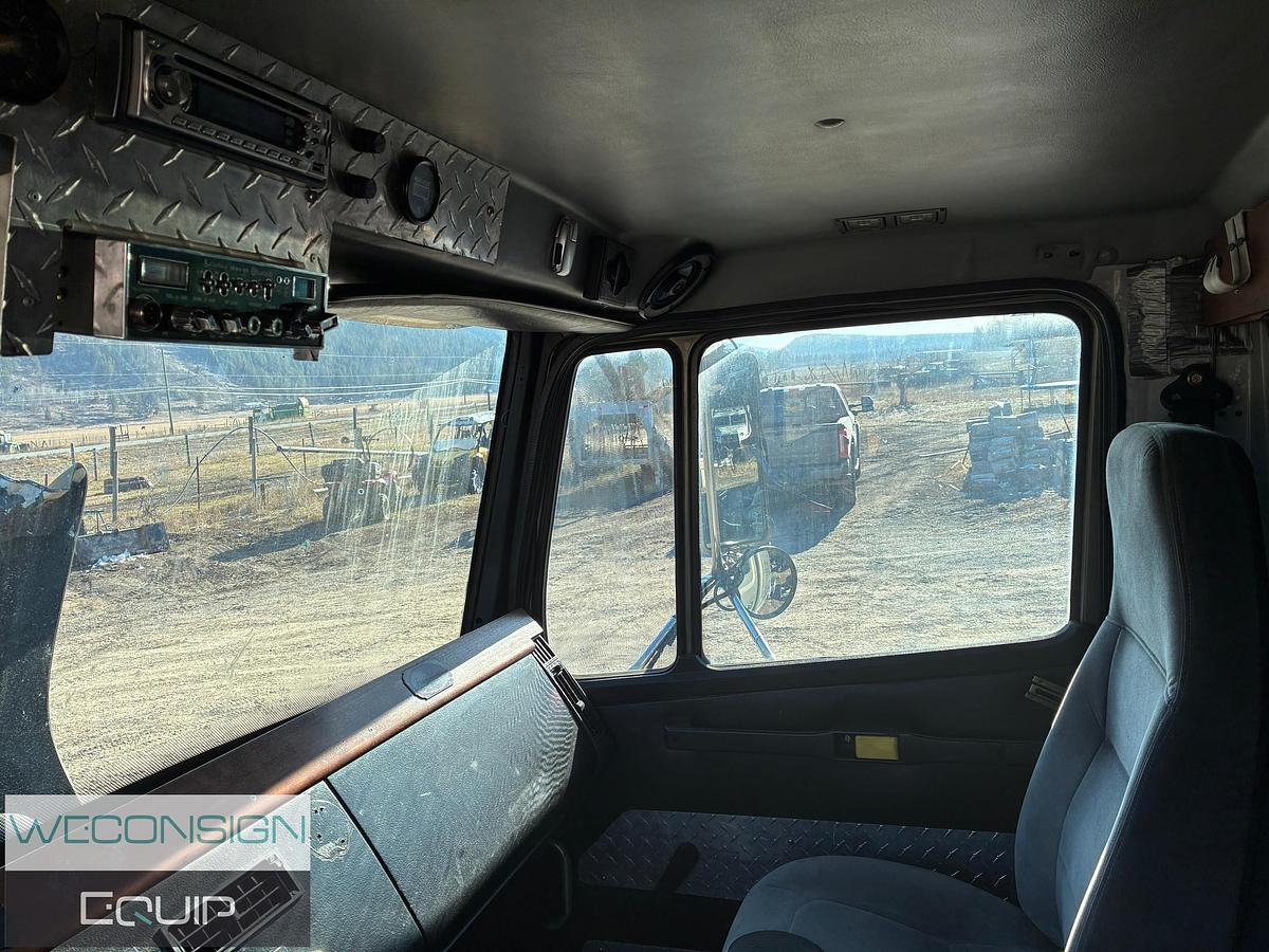 Used 1995 Freightliner FL106