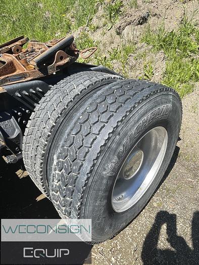 Used 2013 Volvo VNL HWY Truck Tractor