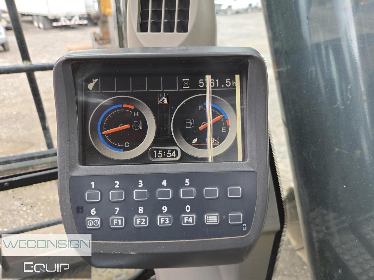 Used 2007 John Deere 240D Excavator