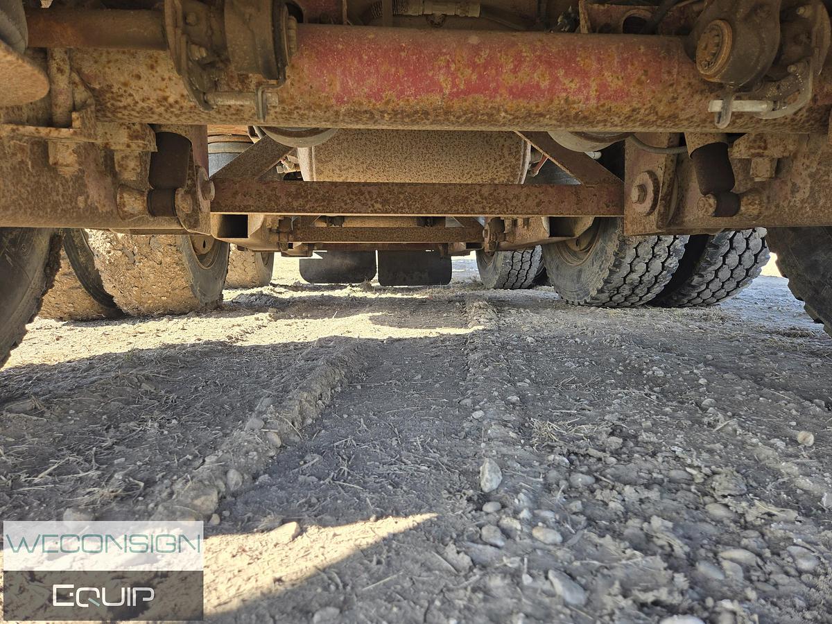 Used 2006 Doepker 40 Ton Scissorneck Trailer