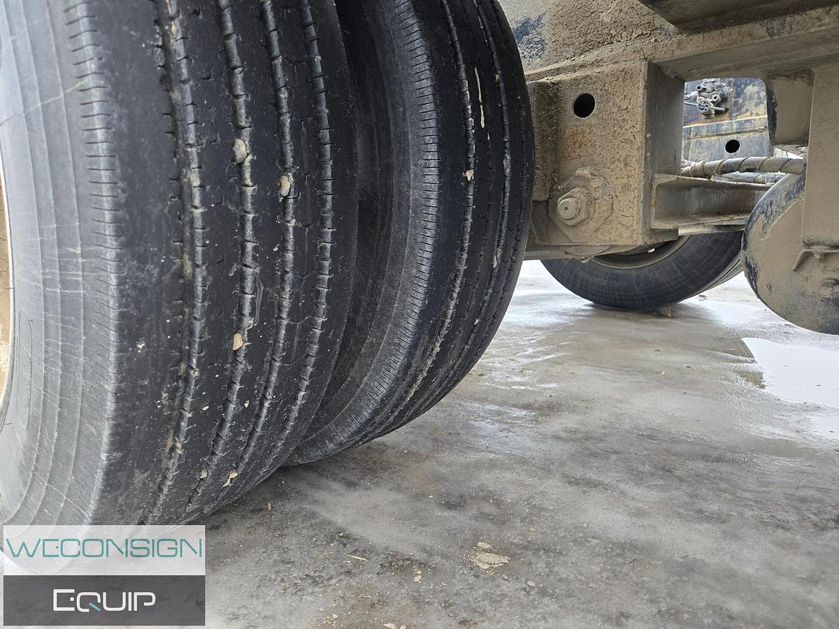 Used 2014 Pacesetter 55T 9 Axle Lowbed/Lowboy Trailer Combination