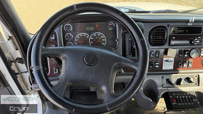 Used 2014 Freightliner M2 Tow Truck