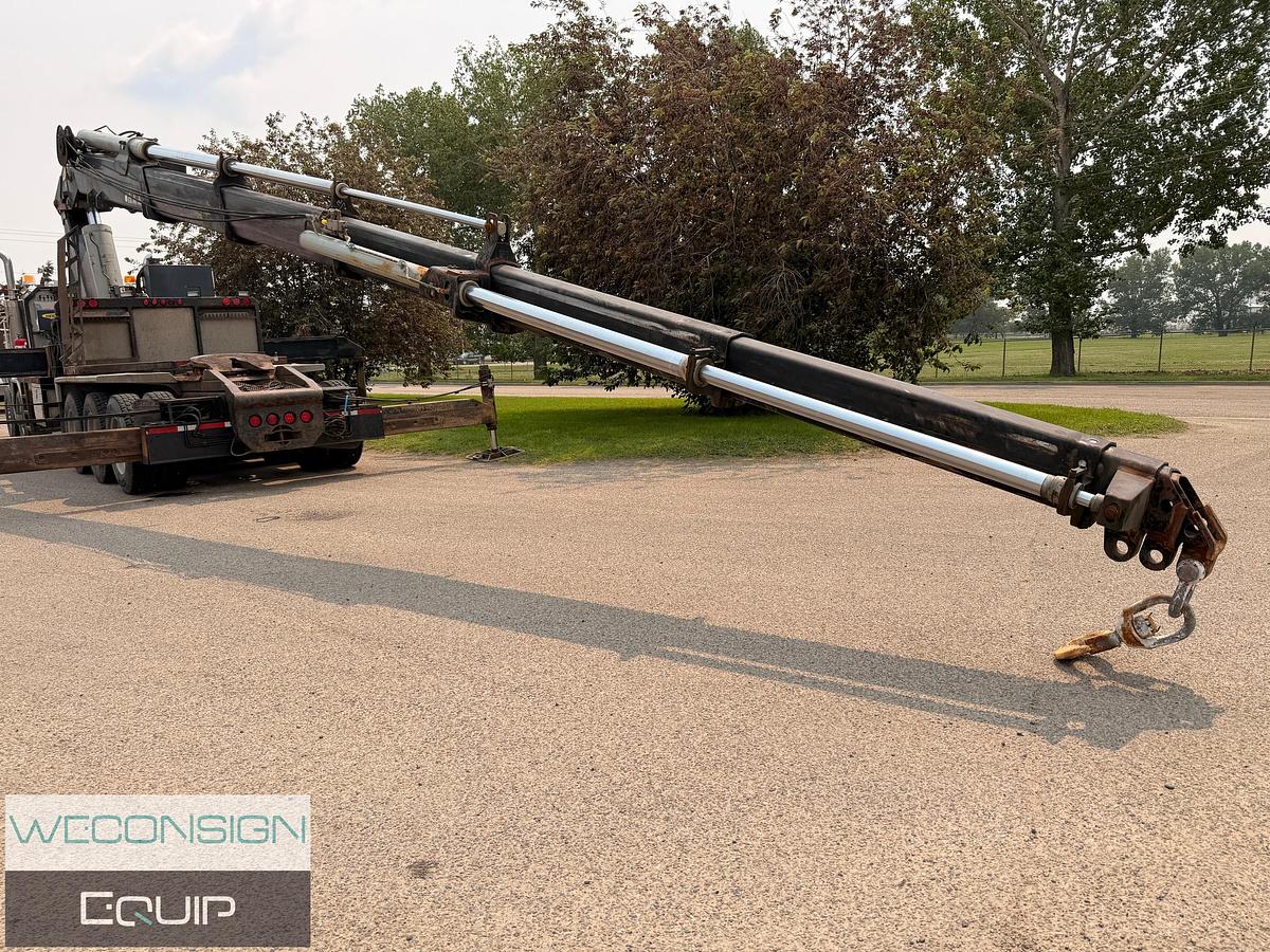 Used 2007 Freightliner FLD120SD 35 Ton Knuckle Boom Truck