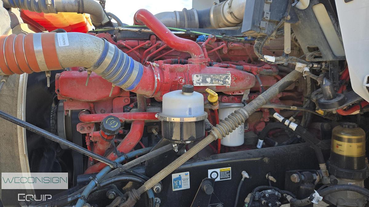 Used 2020 Kenworth T800 Daycab Logging Truck