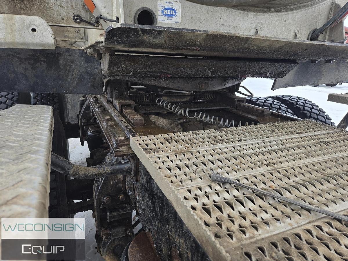 Used 2015 Peterbilt 367 Tri Drive Sleeper Wet Kit Truck