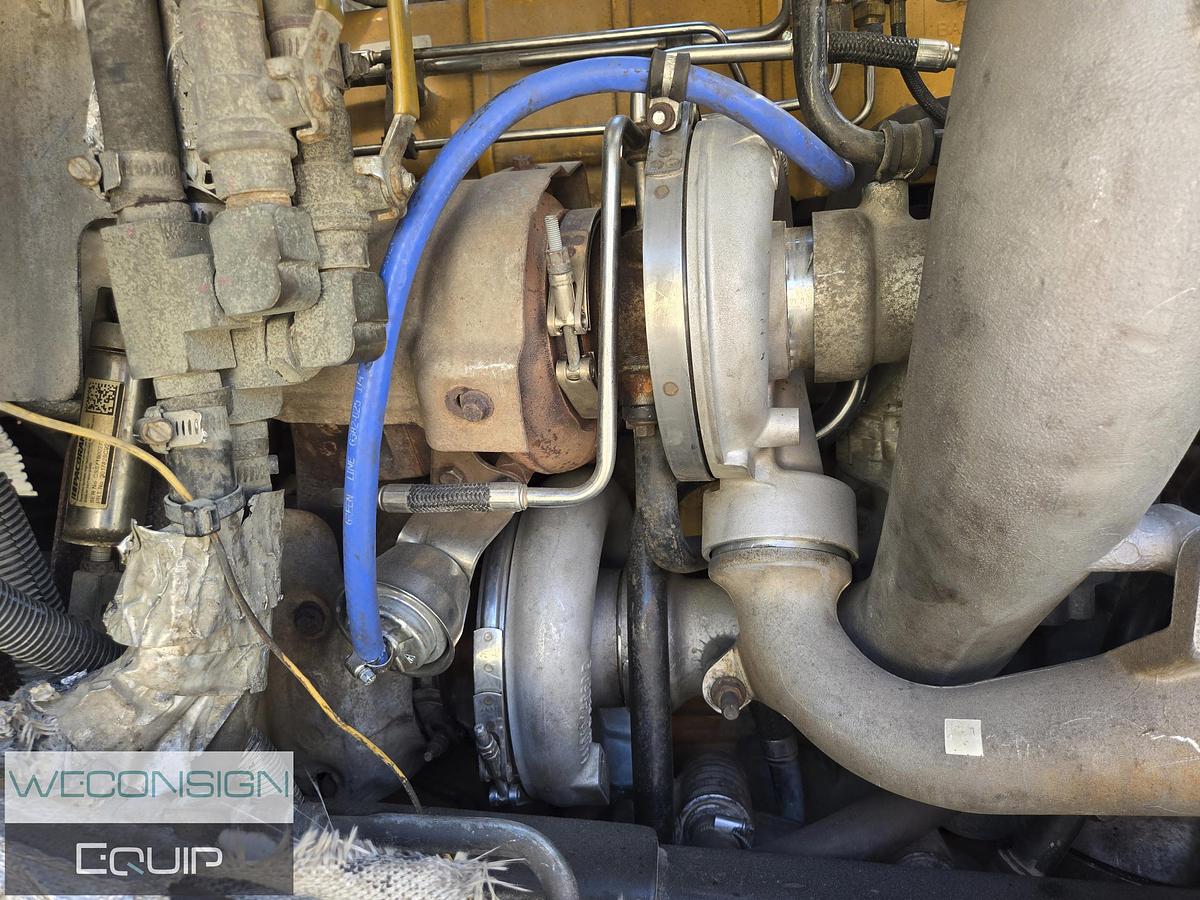 Used 2015 CAT Hydro Excavator