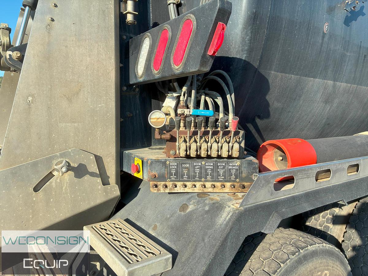 Used 2023 Kenworth T800 Tri-Drive Tornado Hydrovac