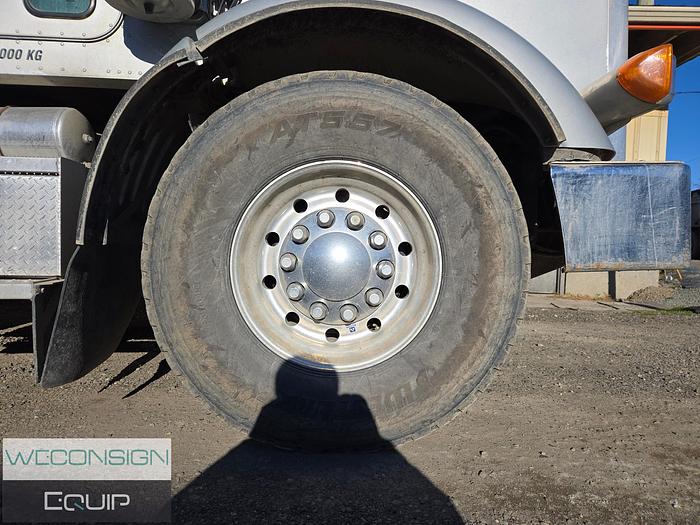 Used 2009 Peterbilt 367 TA Dump Truck