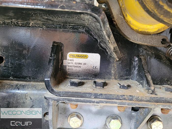 Used 2019 Peterbilt 367 Tandem Roll Off Truck