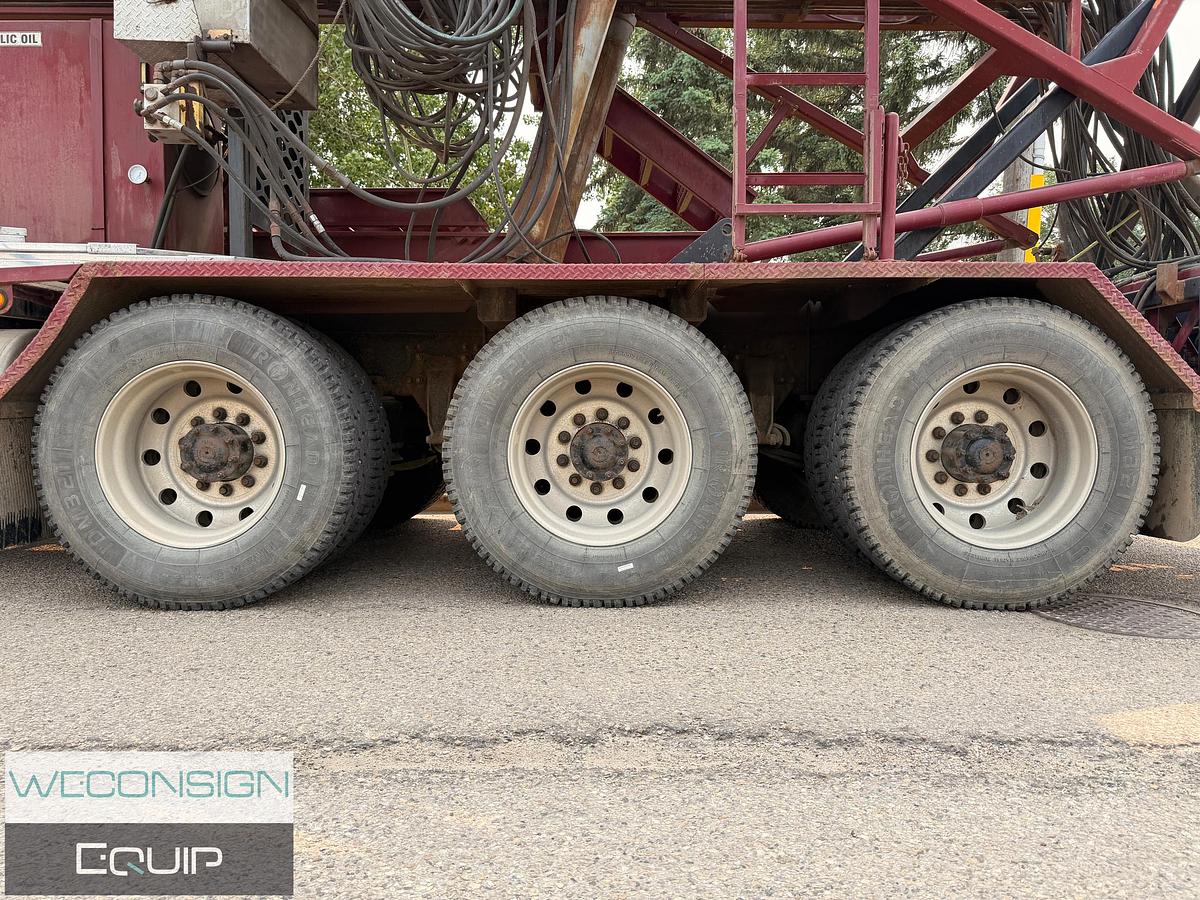 Used 2007 Freightliner FLD120 Snubbing Unit