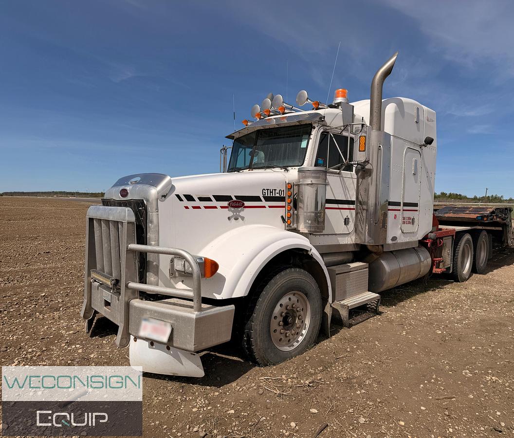 Used 2004 Peterbilt 378 Tandem Winch Truck