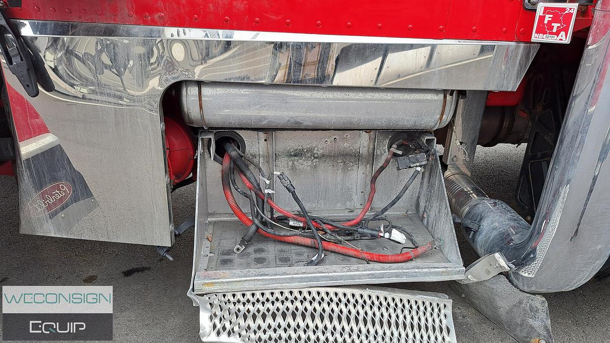 Used 2023 Peterbilt  389 Salvage