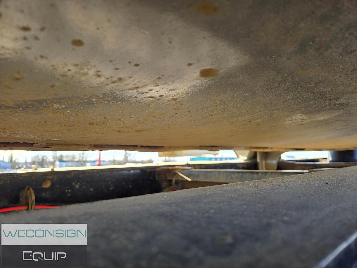 Used 2013 Midland 32'