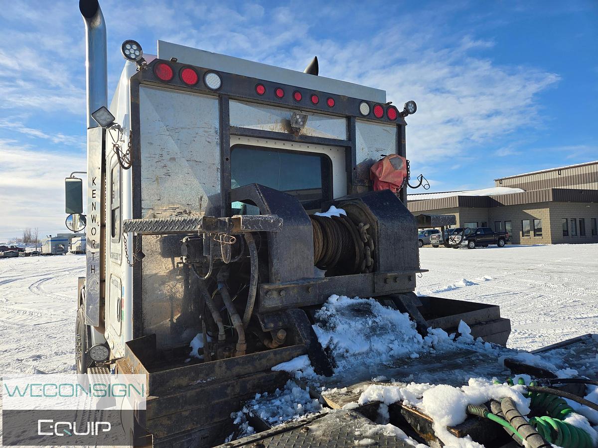 Used 2019 Kenworth T800 Winch Truck