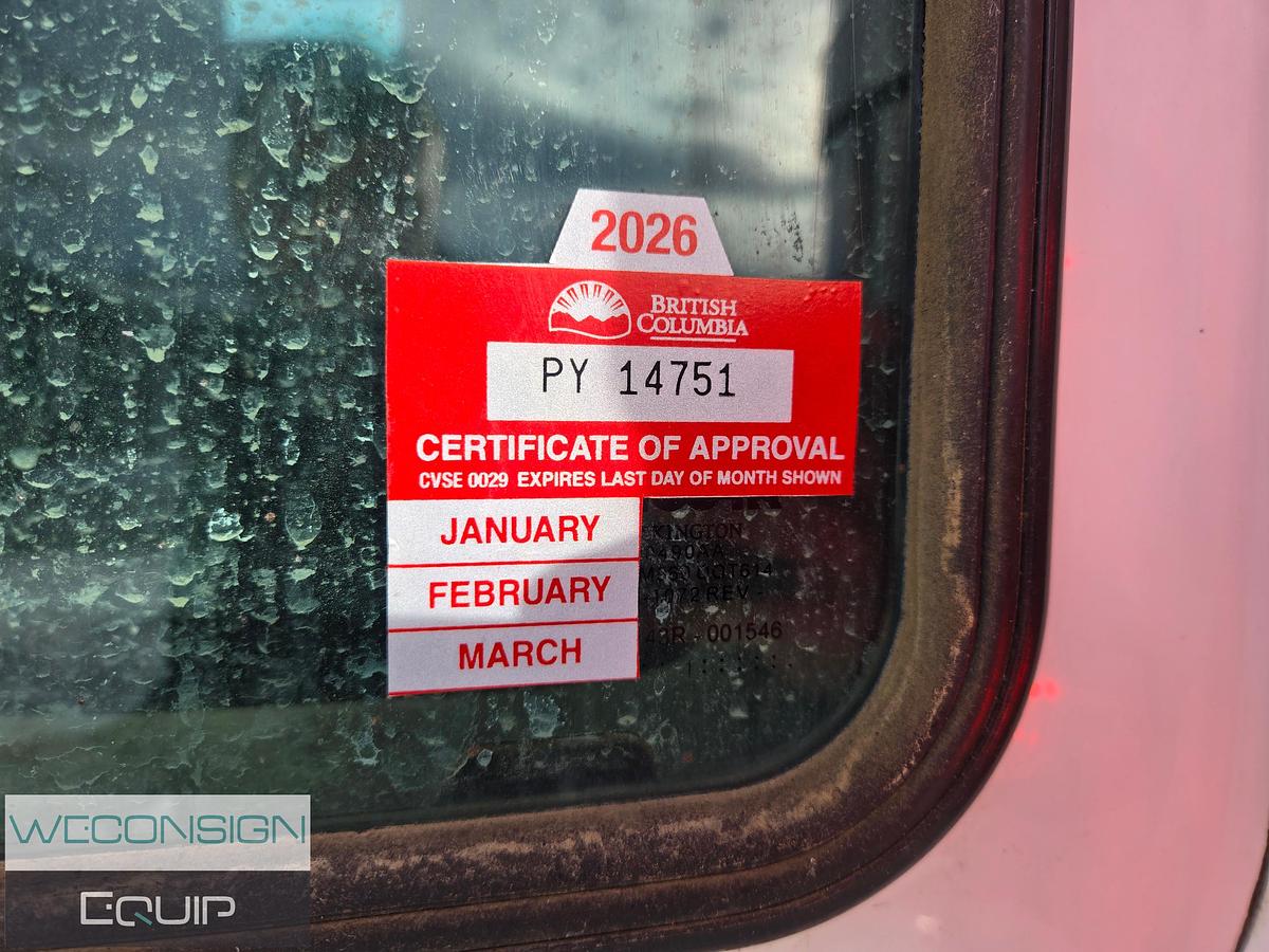 Used 2013 Kenworth T800 Winch Truck