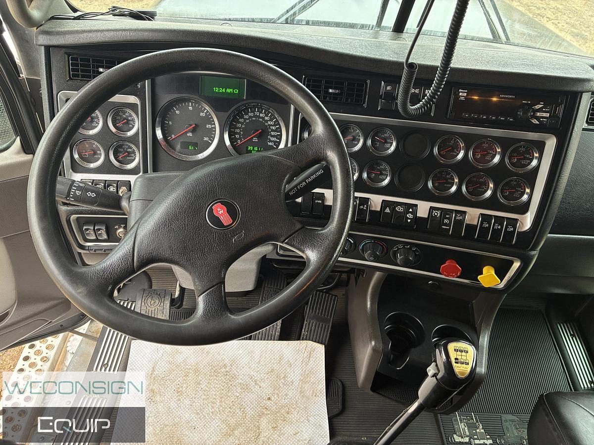 Used 2020 Kenworth W900B Logging Truck