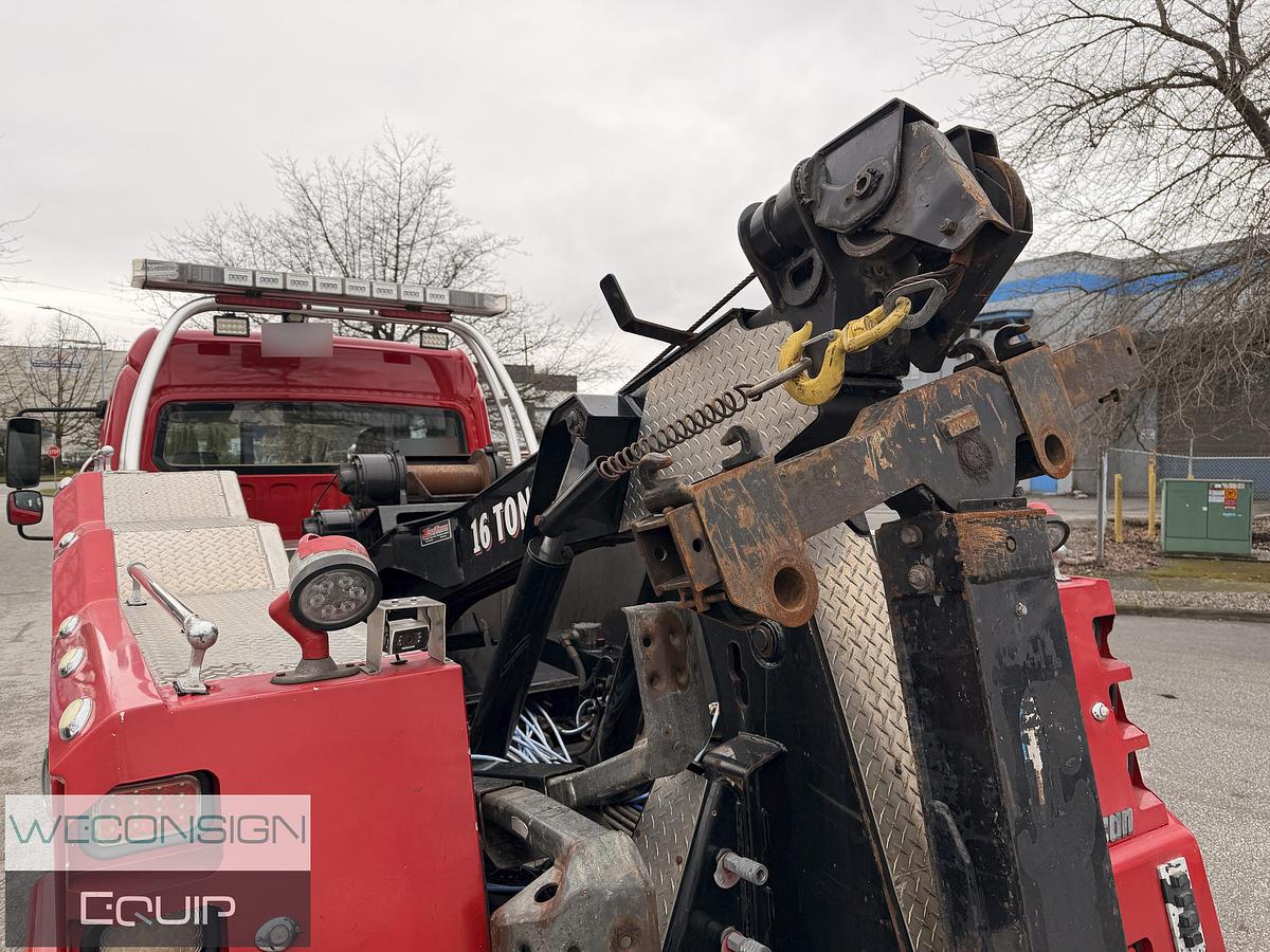 Used 2014 Freightliner M2106 Tow Truck/ Wrecker Truck