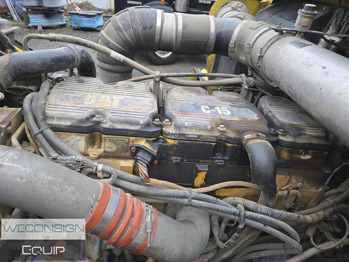 Used 2004 Kenworth T800B TA Dump Truck