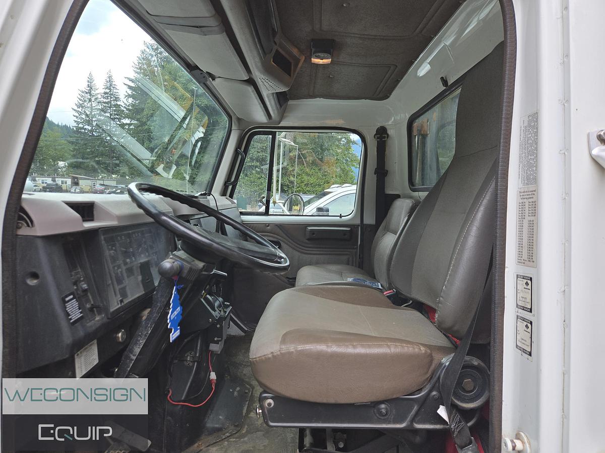 Used 2000 International 4700DT 466E Flat Deck Truck