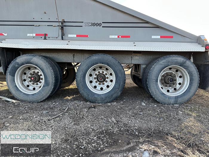 Used 2007 Midland MG38TC3000 Tridem Belly Dump