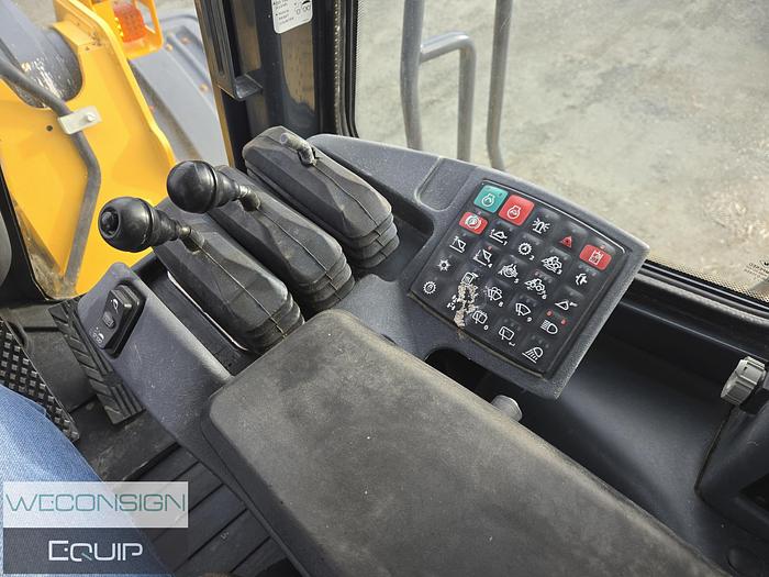 Used 2017 John Deere 844K-III Wheel Loader