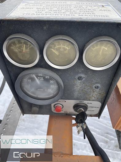 Used 2002 Nissan 2500 – Pavement Marking Vocational Truck