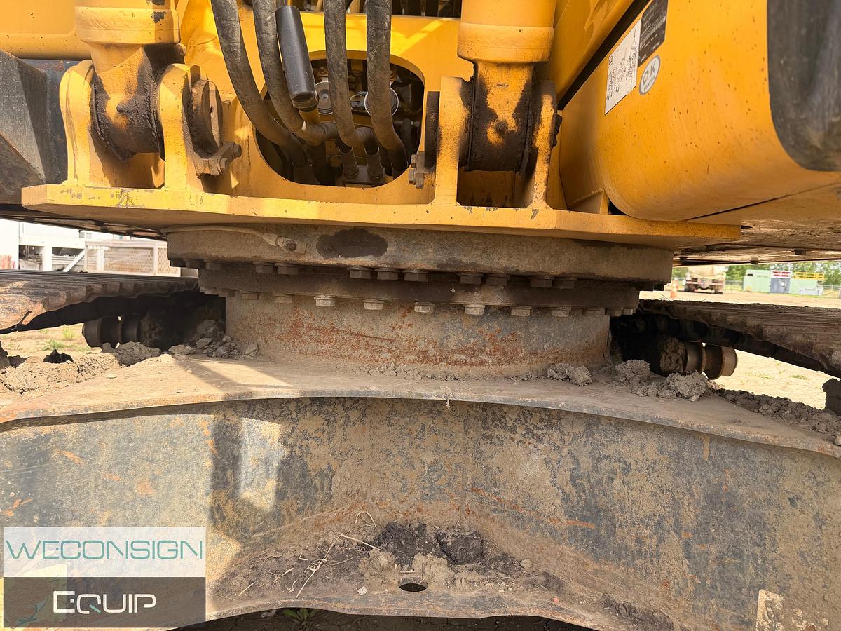 Used Komatsu PC170LC-10 Excavator