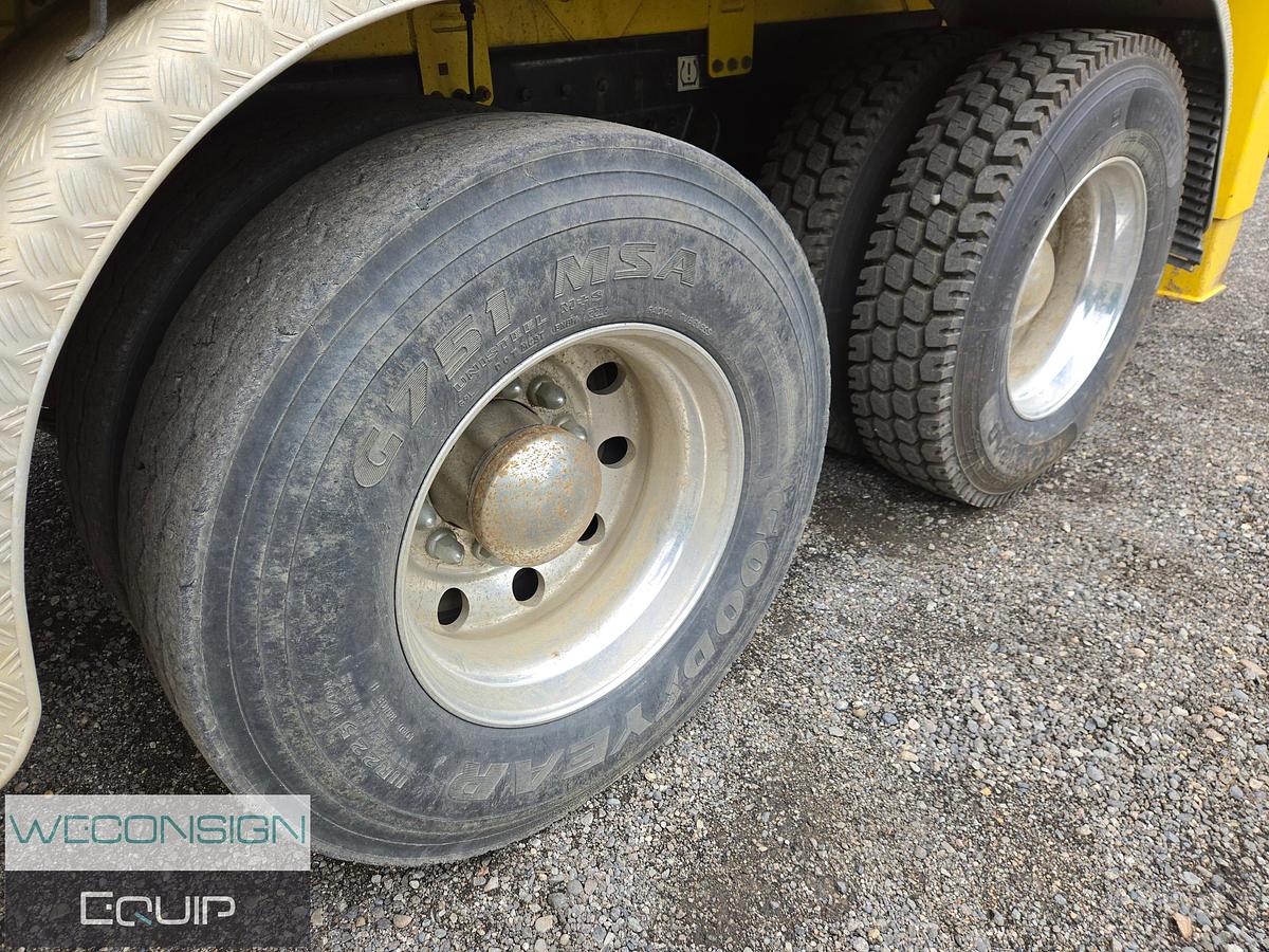 Used 2017 Kenworth T800 Tandem Axle Air Vac