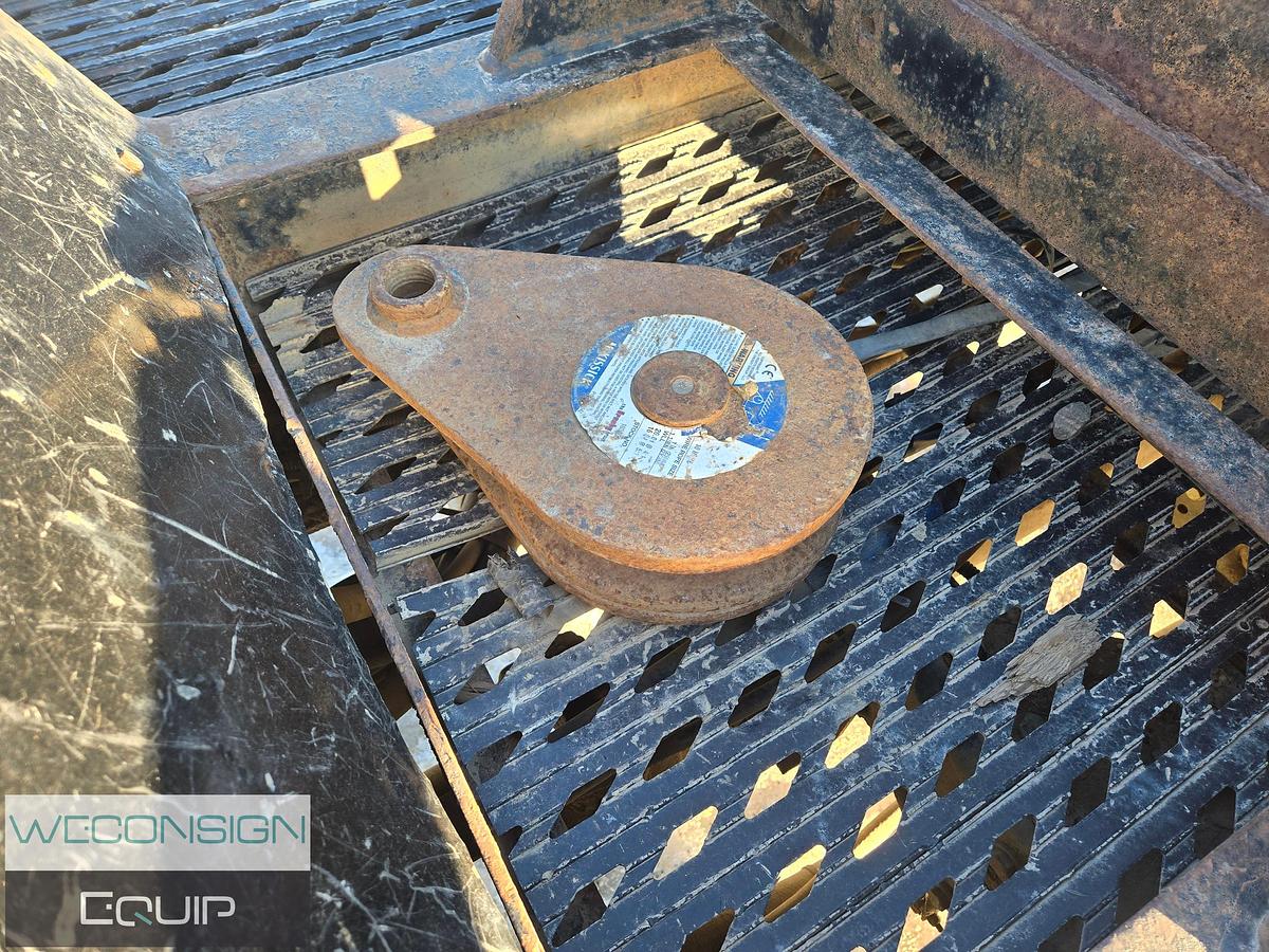 Used 2006 Kenworth C500B Bed Truck