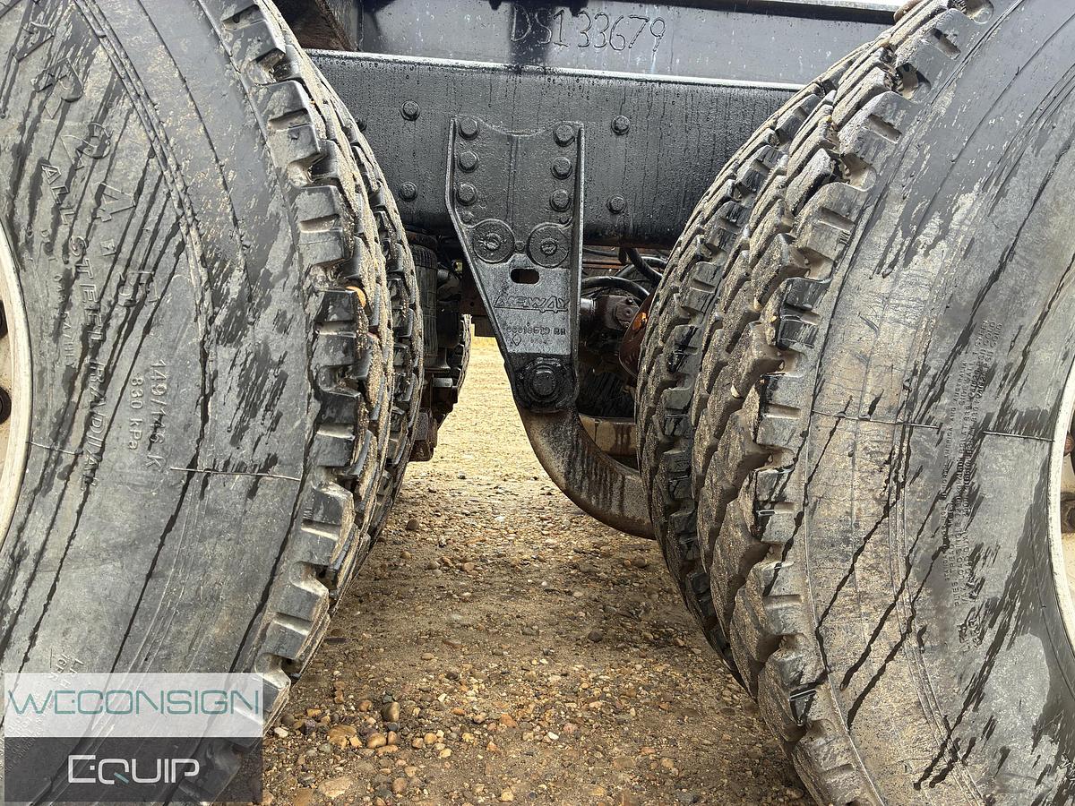 Used 2005 Kenworth T800 Heavy Haul Truck Tractor